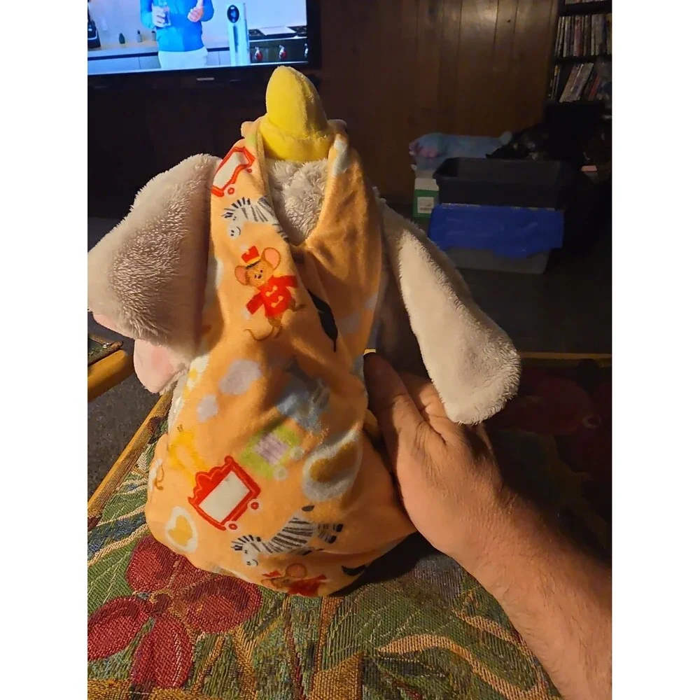 Disney Parks Babies Dumbo w/ Security Blanket 12